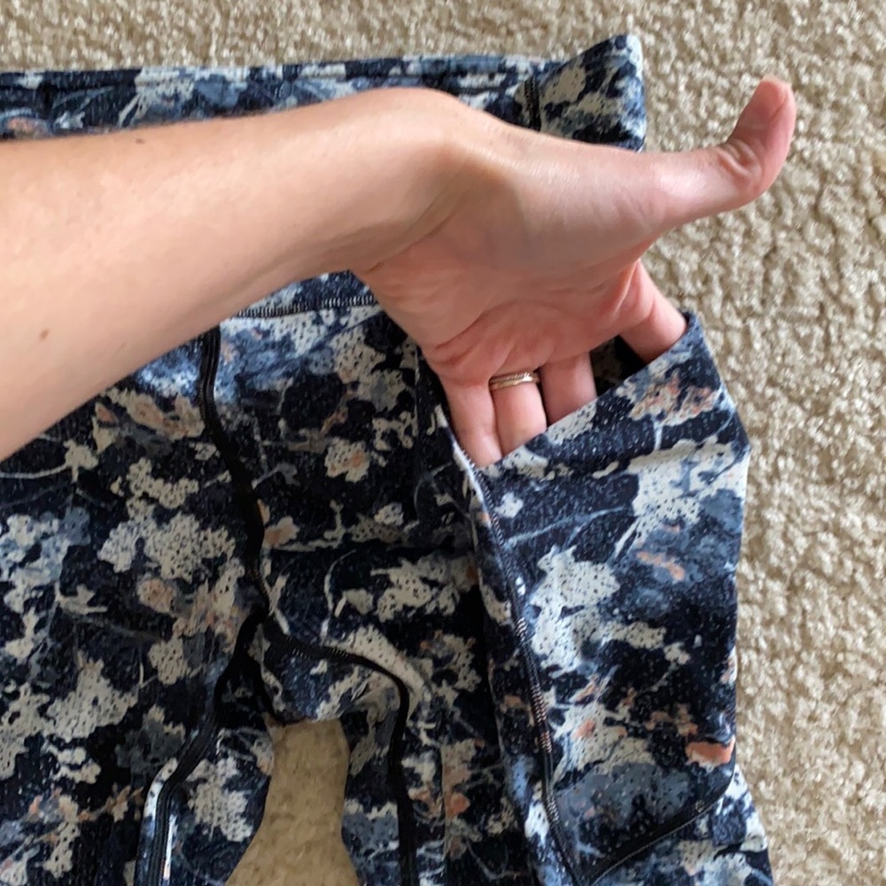 LULULEMON LEGGINGS